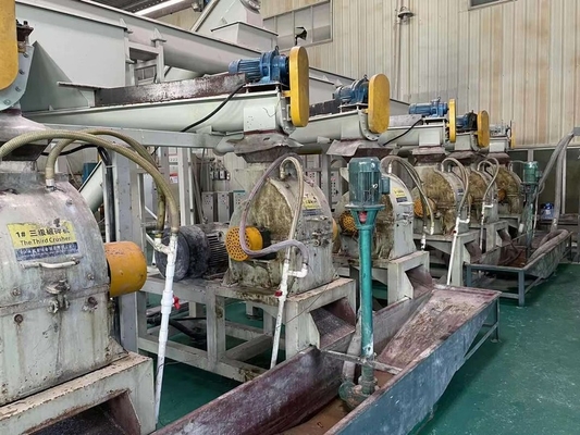Attrezzatura di trattamento dei rifiuti del PWB per il riciclaggio la polvere della resina e del rame puro dai bordi residui del PWB