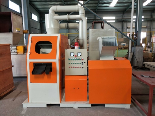 La fabbrica della Cina ha fornito la vendita calda 2022 che ricicla i cavi della macchina del granulatore che riciclano la macchina
